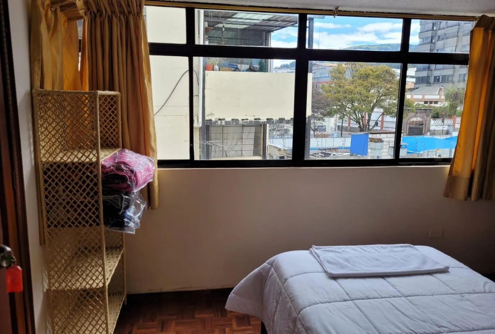 Casa Colon Quito Bed & Breakfast Hostel Ecuador