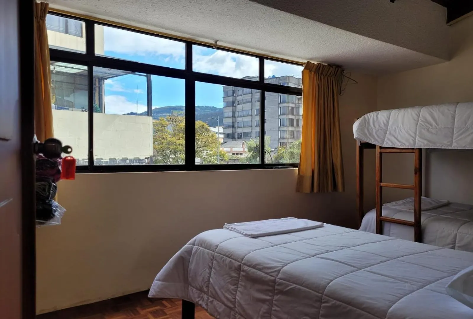 Casa Colon Quito Bed & Breakfast Hostel